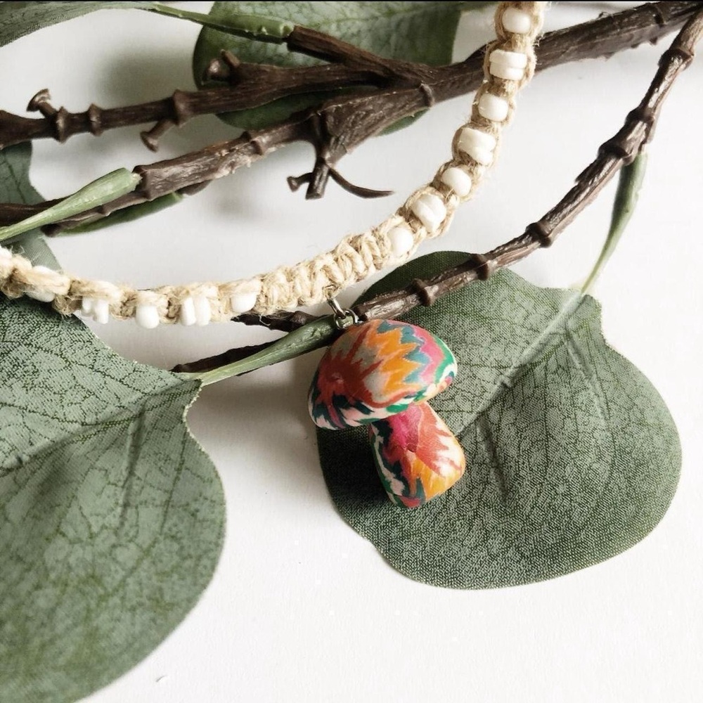 Vintage 90s mushroom beaded hemp clay psychedelic choker necklace 1990s grunge